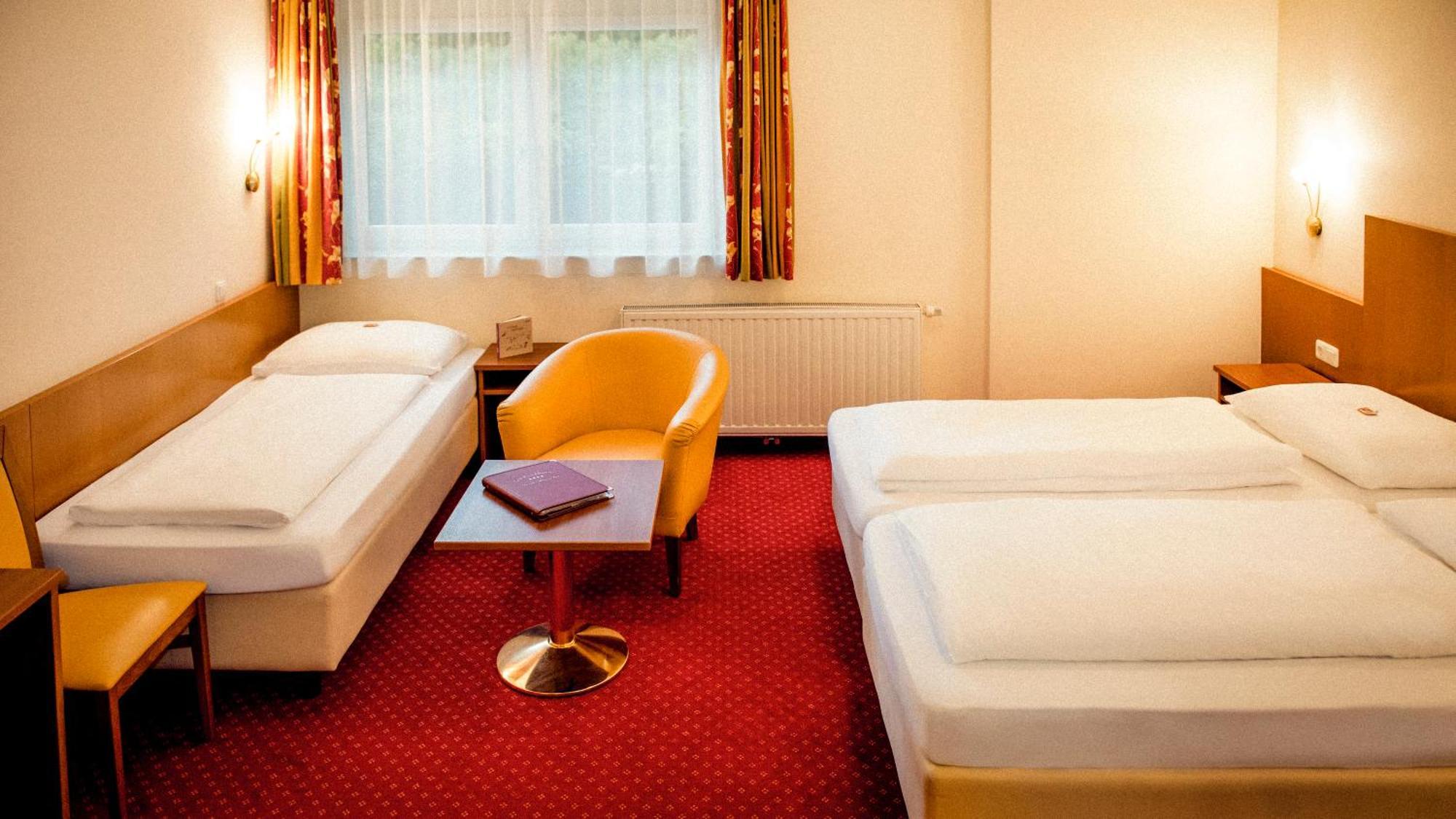Der Kaiserhof Ried Ried im Innkreis Extérieur photo