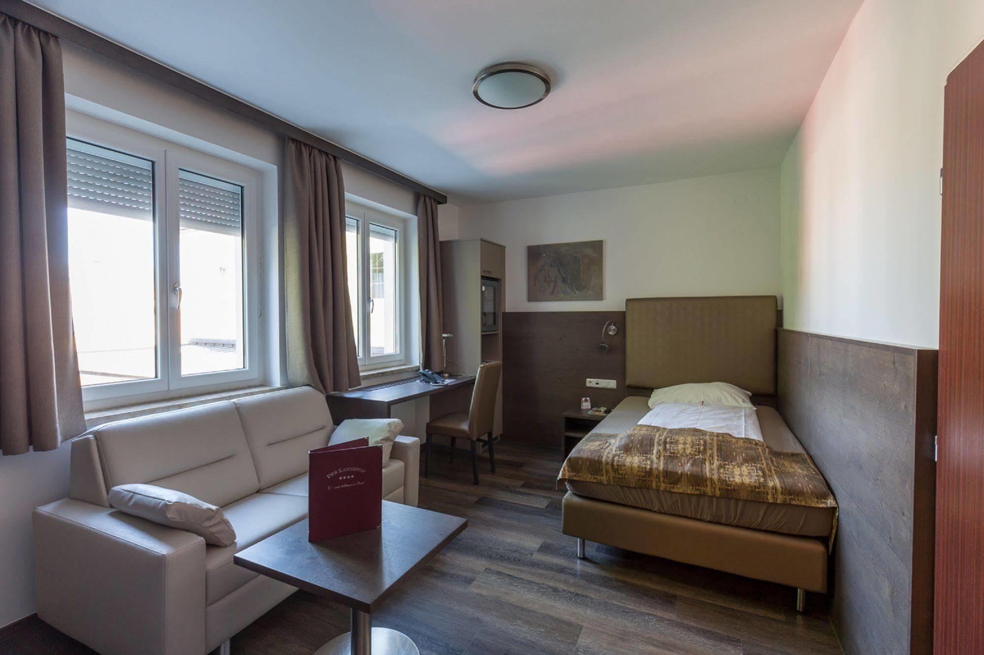 Der Kaiserhof Ried Ried im Innkreis Extérieur photo
