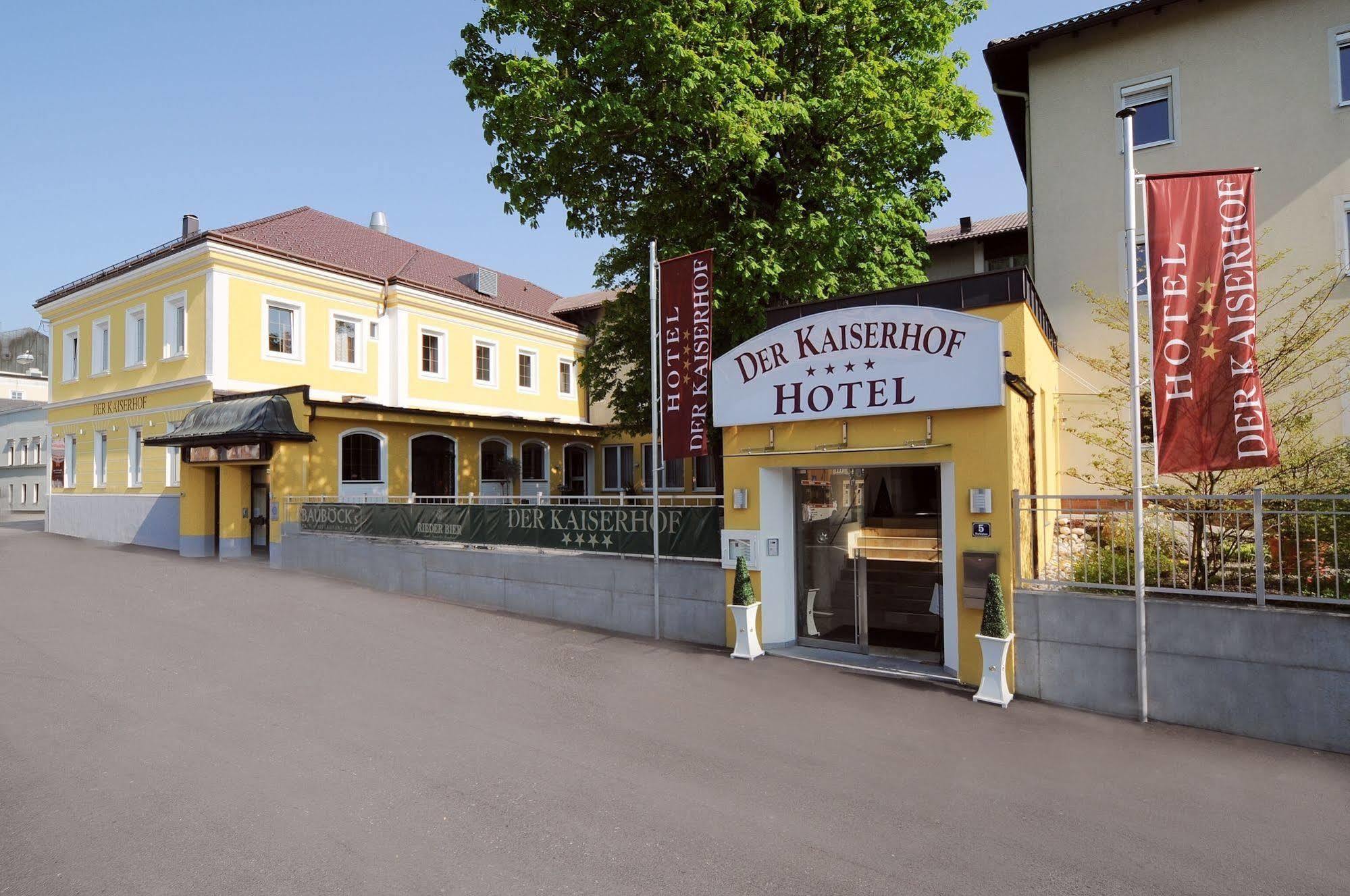 Der Kaiserhof Ried Ried im Innkreis Extérieur photo