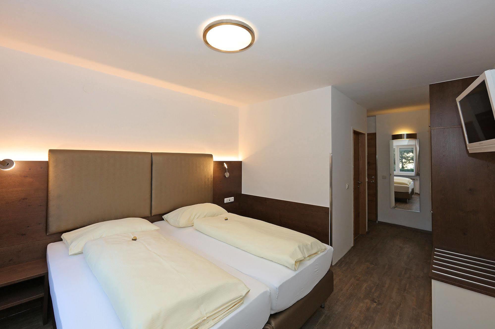 Der Kaiserhof Ried Ried im Innkreis Extérieur photo